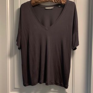 Vince Camuto gray tshirt